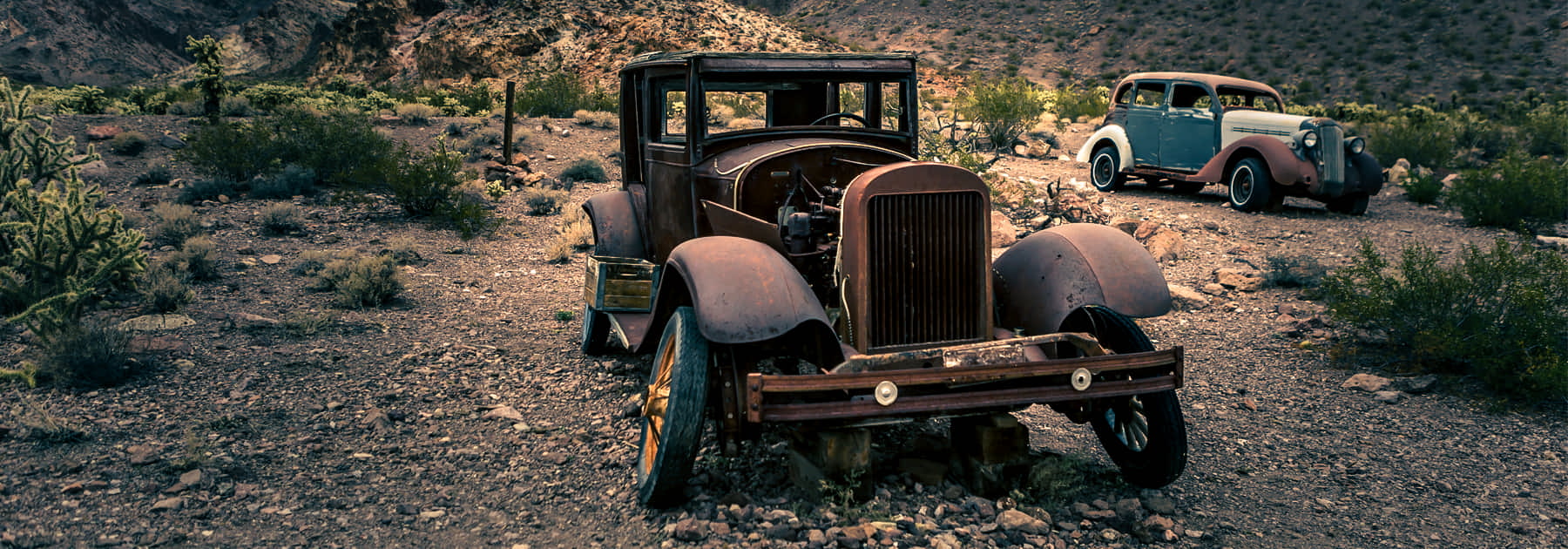 old abandoned car